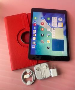 Apple iPad Pro 10.5” (2nd Generation) – 64 GB – Excellent Condition