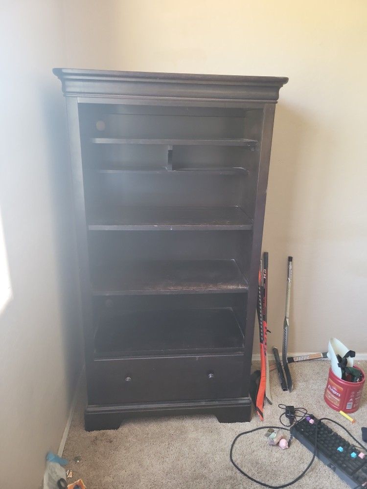 Changing Table/Dresser And Bookcase