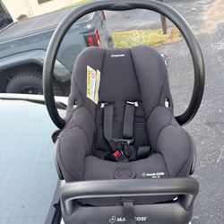 Maxi-Cosi Mico 30 Carseat with Base 