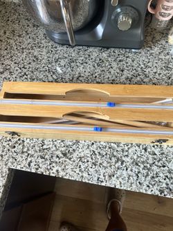 Foil or plastic case