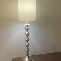 Elegant Buffet/Table Lamp With 5 Brushed Nickel Balloons Base And White Or Gray New Shade H28”