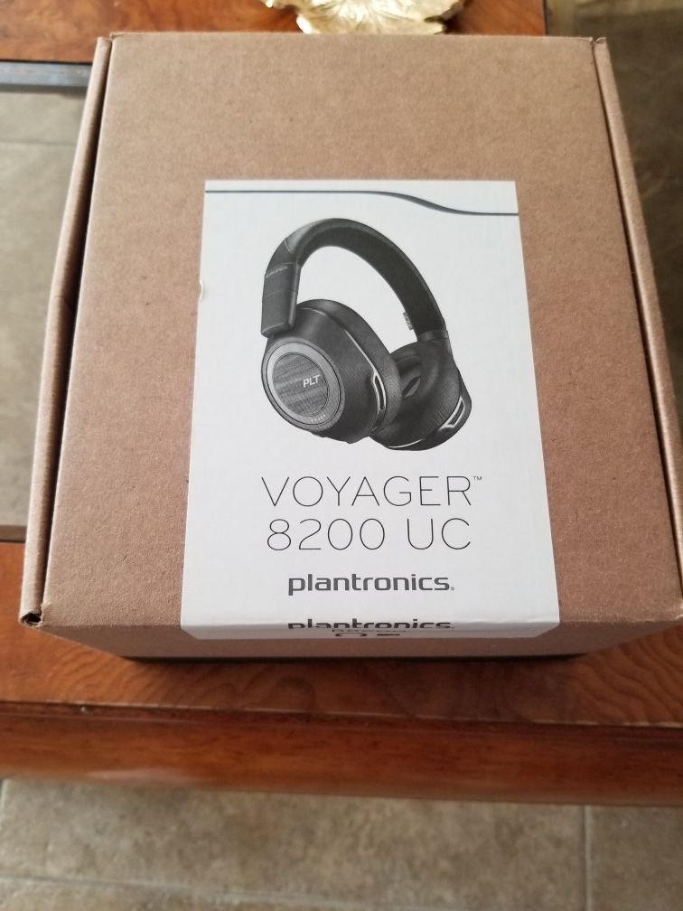 Plantronics Voyager 8200 UC