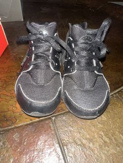 Nike Huarache Black in Size 12c Toddler/Kids