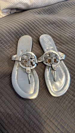 New Women’s Tory Burch silver metal buckle Miller Sandals