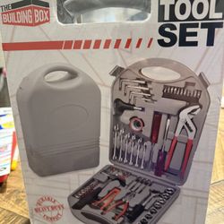 141 Piece Tool Set