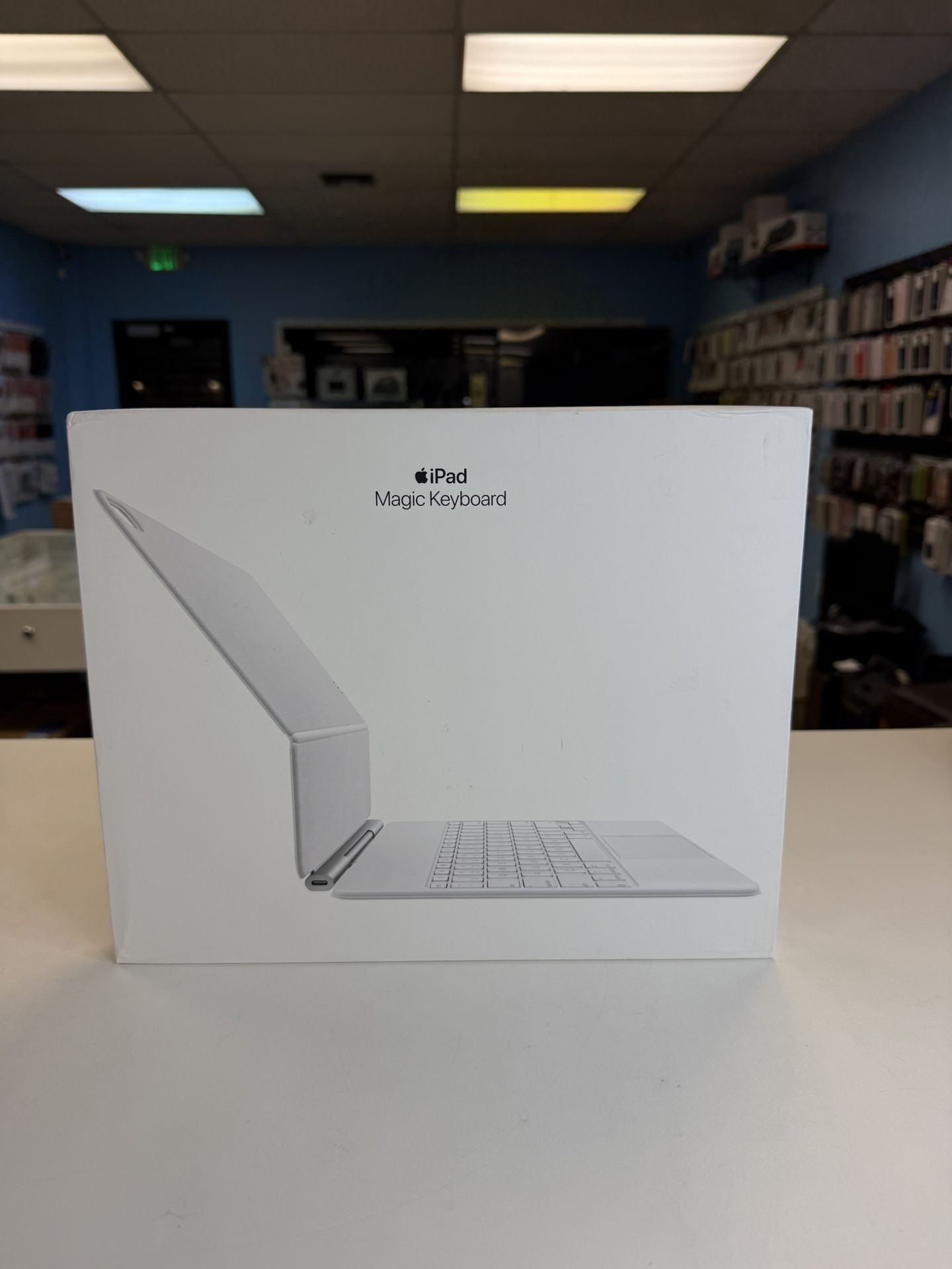 iPad Magic Keyboard for iPad Air 13-inch White With Apple Care October 2026