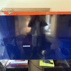 SAMSUNG 75” Smart TV