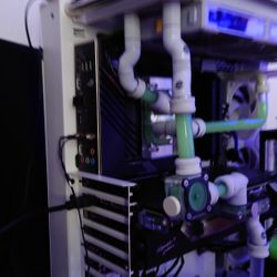 Water-cooled Gaming Pc