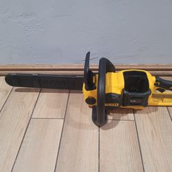 DEWALT 16 in. 60V MAX Lithium-Ion Cordless FLEXVOLT Brushless Chainsaw