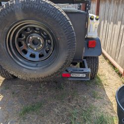 Wilco Hitch Mount Tire Carrier
