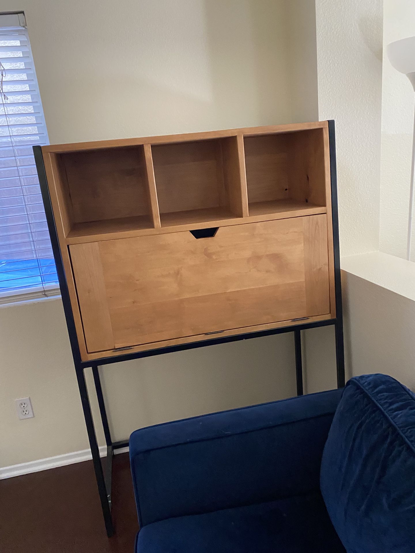 Oak Secretary Desk With Cubbies And Hutch