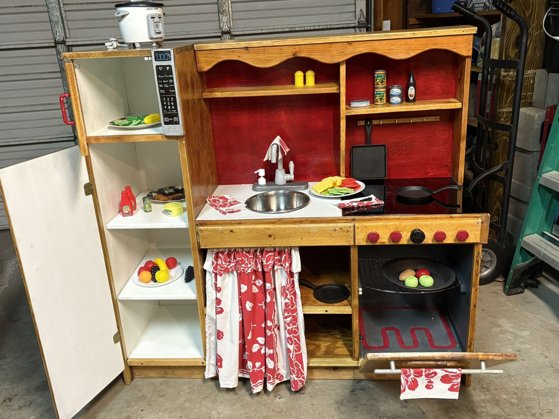 Child’s Kitchenette