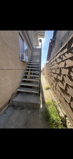 Escalera de Metal Grande 