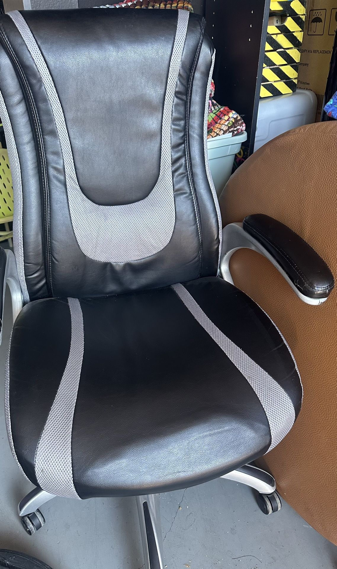 Office Desk chair!!  Great Buy! $50!!!