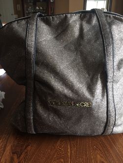 Victoria’s Secret Travel Bag