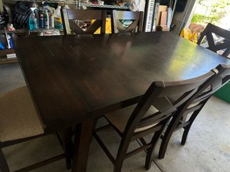 Extendable Colonial Counter Height Table & 6 Matching Chairs
