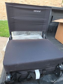 4 OSPORTIS Stadium chairs