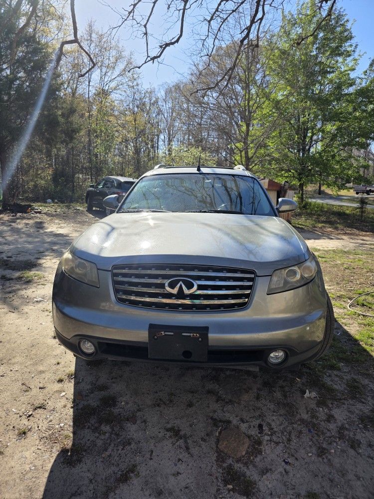 2005 Infiniti Fx35