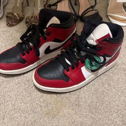 Jordan red toe chicago - stock x tag still on 