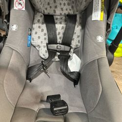 Nuna Infant Car Seat With Base 
