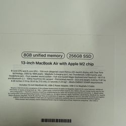 13-inch MacBook Air With Apple M2 Chip