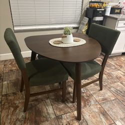 Table With Chairs