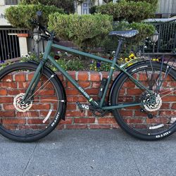 REI Co-op CTY 3.1 Hybrid Bike – Large (5'9"–6') – Excellent Condition + Accessories