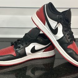 Air Jordan’s low - Retro Size 8.5 Men’s 