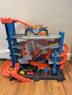 Hot Wheels Ultimate Garage
