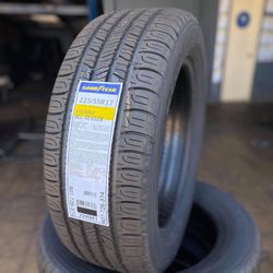 235/65/17 GOODYEAR New Assurance Tires