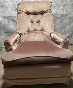 Pink Vintage Swivel Rocker