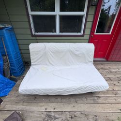 FUTON/ COUCH BED