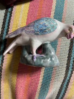 Vtg Chinese Famille Rose Porcelain Bird Figurine WBI Mark Pastel Enamel 10”