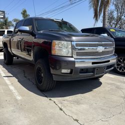 2011 CHEVROLET SILVERADO