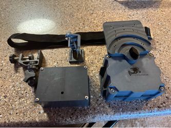 Float tube fish finder mount kit