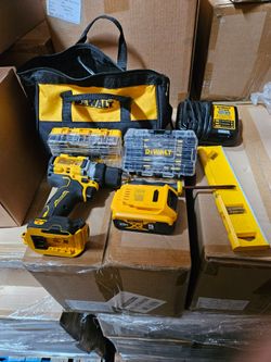 Dewalt drill battery set