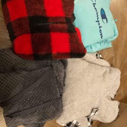 Womens Size Large Sweatshirts $25