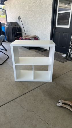 White cubby/bookshelf