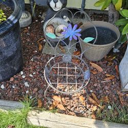 Flower Pot Stand 