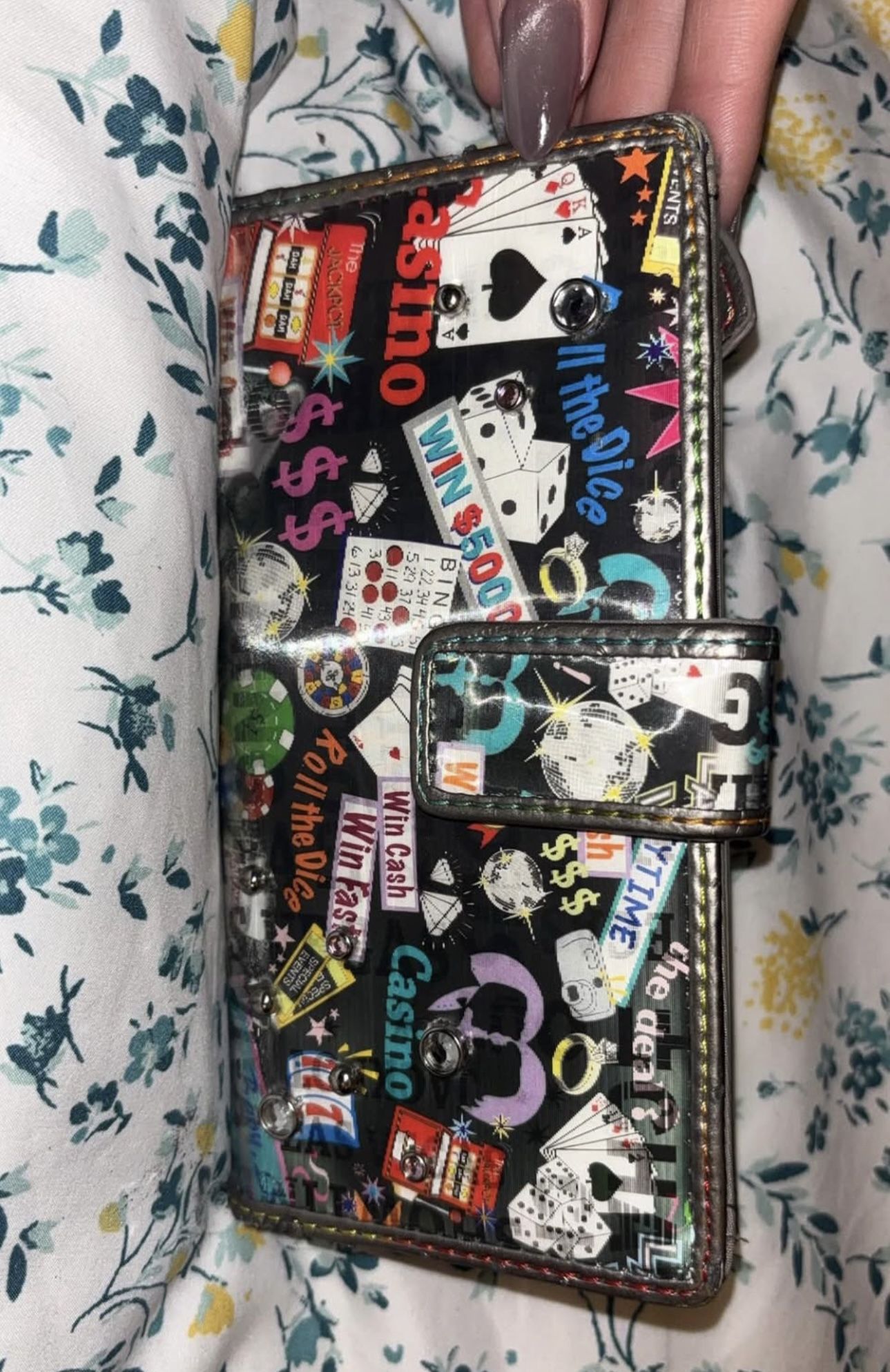 Relic Women’s “Have A Blast w/ Friends At The Casino” Wallet