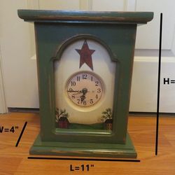 Like New solid wood Country Style Clock Perfect Condition. 