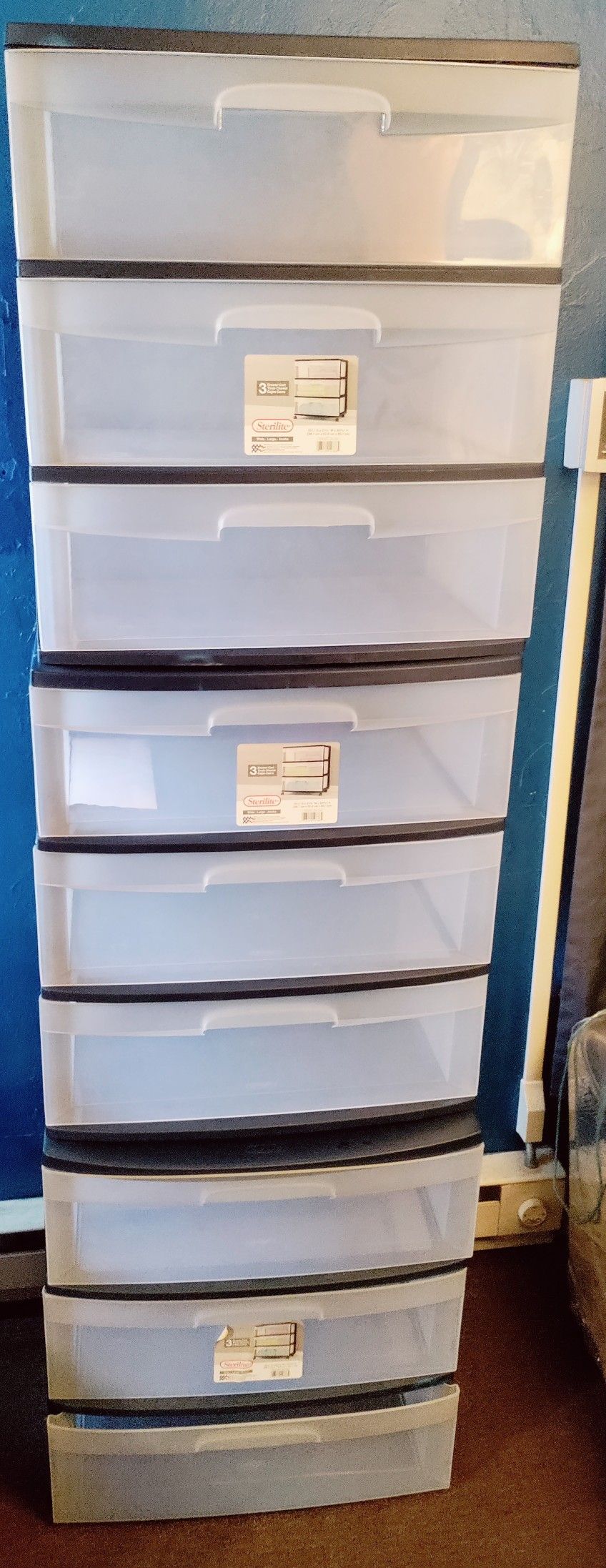 3 Sterilite 3 Plastic Drawers