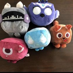 Pet Simulator x plushies 