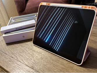 iPad Pro 13in 256GB Wi‑Fi Silver w/ Apple Pencil Pro, Original Boxes