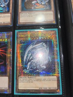 Blue eyes white dragon