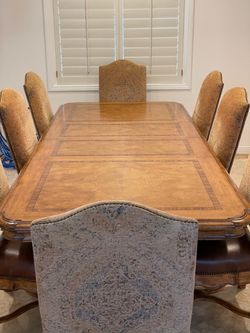 Dining Table and Chairs (High Quality)
