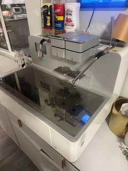 Illy Y2 Espresso Machine
