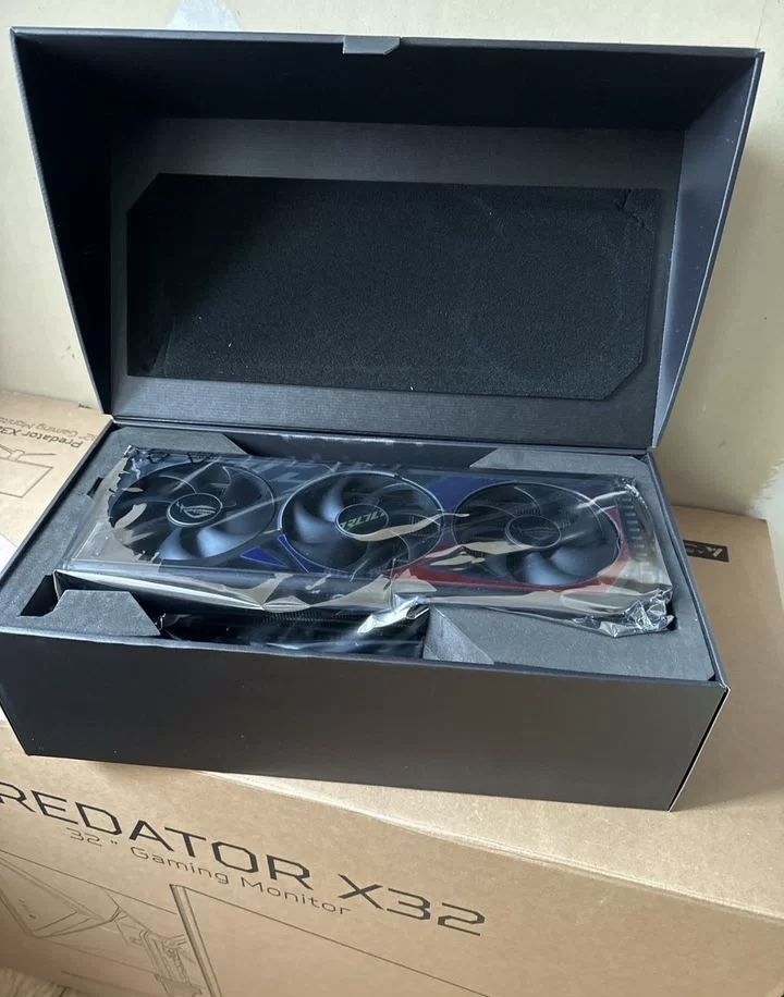 ASUS GeForce RTX 4090 ROG Strix
