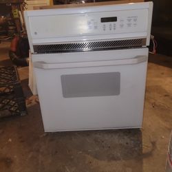 GE 24" Electric Wall Oven.  Harleysville Pa 19438