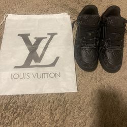 LV Trainers Shoes (READ DESCRIPTION)